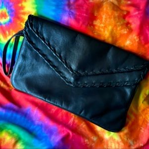 🔥3 for $23🔥 ✨🖤 Black Faux Leather Double Compartment Clutch 🖤✨